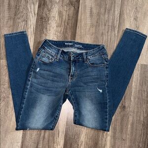 Like New Old Navy Rockstar Mid-Rise Jeans 
Size: 0